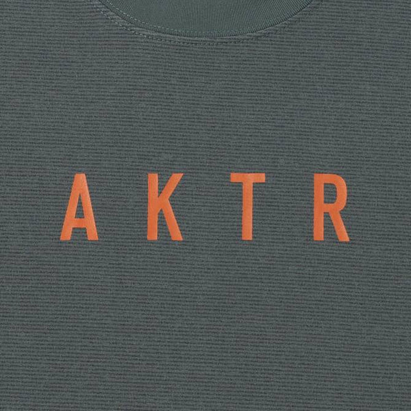 KIDS AKTR LOGO SPORTS TEE SG