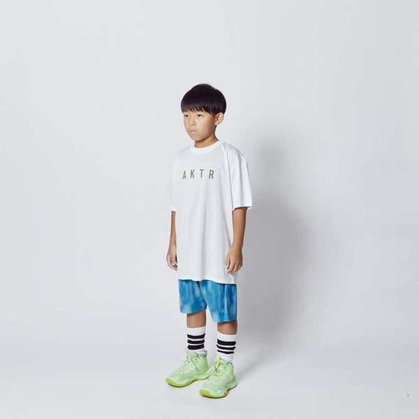 KIDS AKTR LOGO SPORTS TEE WH