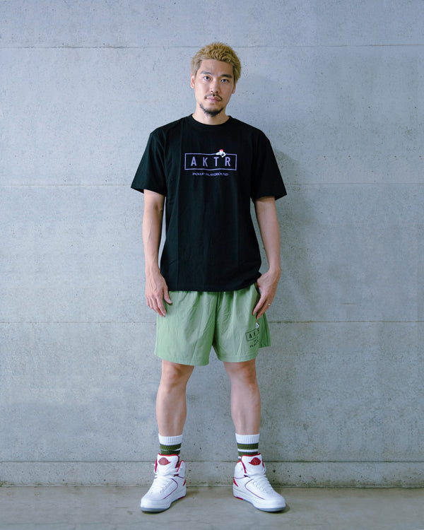 AKTR PUP SS COTTON LOGO TEE BKxPL
