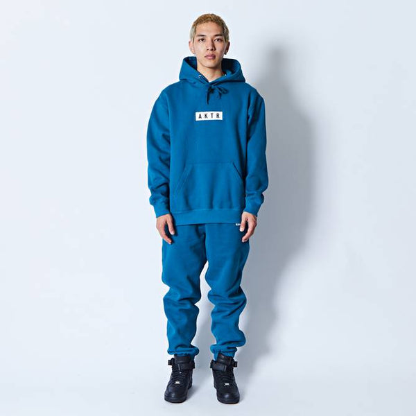 AKTR LOGO SWEAT PULLOVER HOODIE  BL