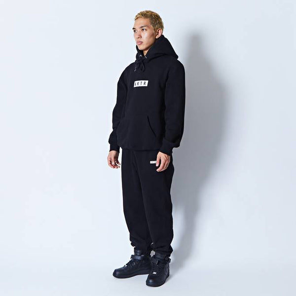 AKTR LOGO SWEAT PANTS BK