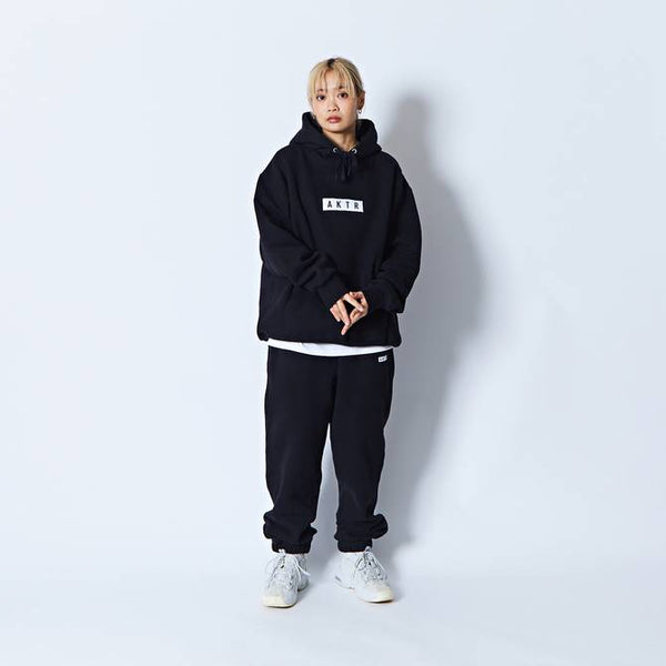 AKTR LOGO SWEAT PANTS BK