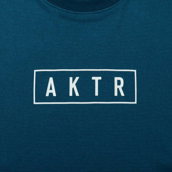 AKTR LOGO L/S SPORTS TEE BL