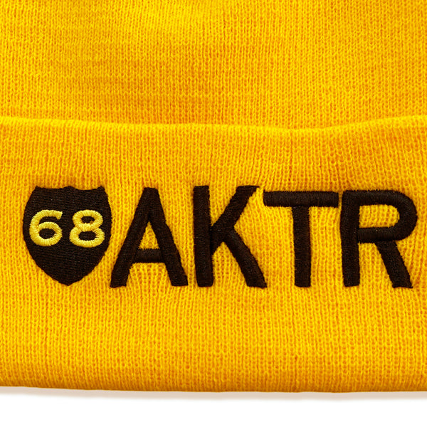 68xAKTR LOGO KNIT CAP YL