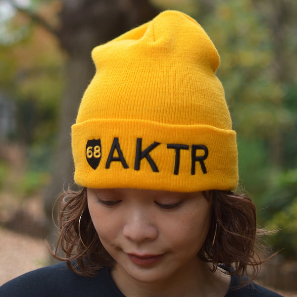 68xAKTR LOGO KNIT CAP YL