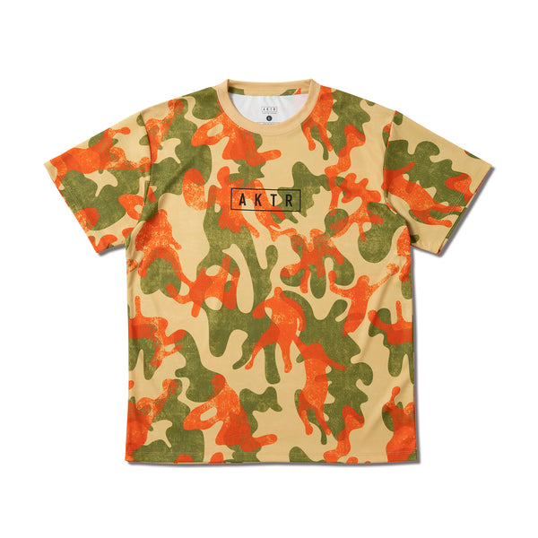 PLAY CAMO AKTR LOGO SPORTS TEE BG