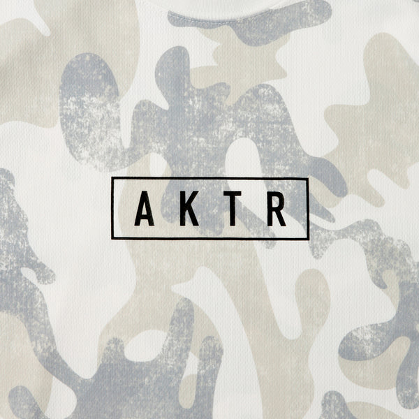 PLAY CAMO AKTR LOGO SPORTS TEE WH