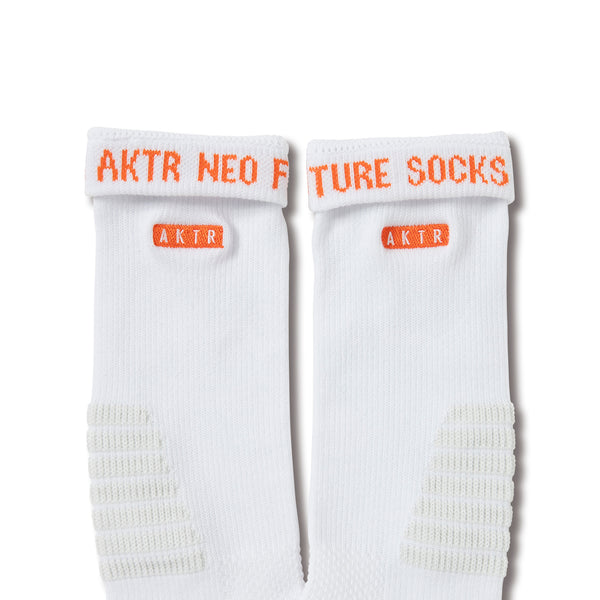 AKTR LOGO NEO FUTURE SOCKS WH